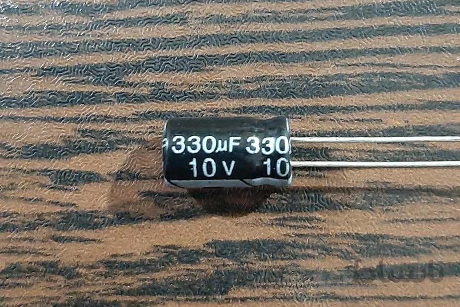 CAP 10V 330uF – خازن الکترولیت، ۱۰ ولت، ۳۳۰ میکروفاراد