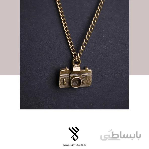 گردنبند با پلاک طرح دوربین (۱)