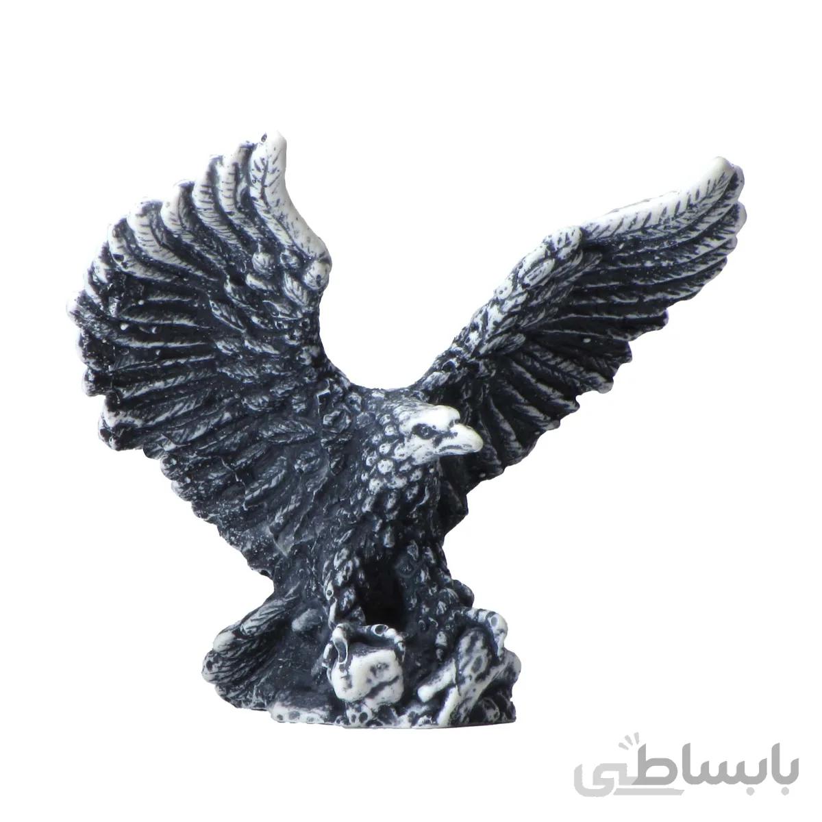 مجسمه عقاب