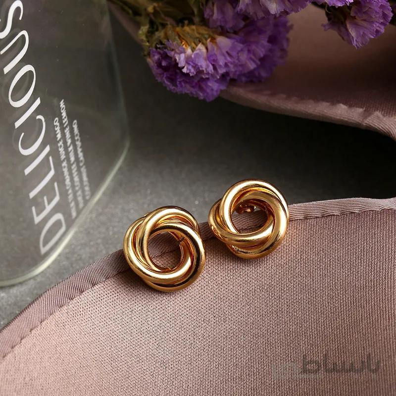 گوشواره میخی