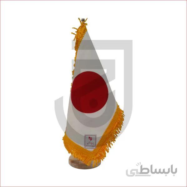 پرچم ژاپن دور ریشه