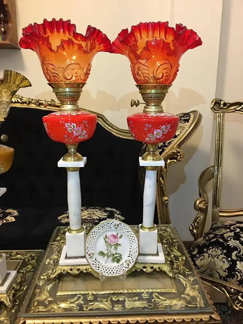 یک جفت چراغ پایه مرمر کم یاب