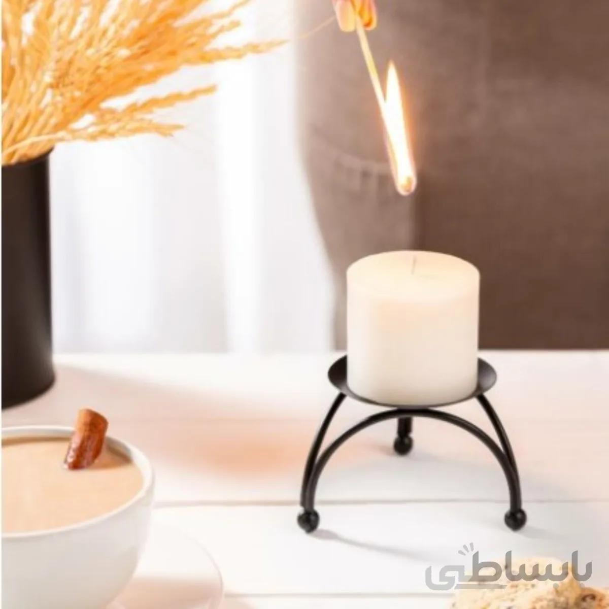 جاشمعی سه پایه فلزی با شمع یا جای عود مخروطی