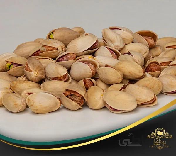 پسته اکبری نمکی زعفرانی (کیلویی)