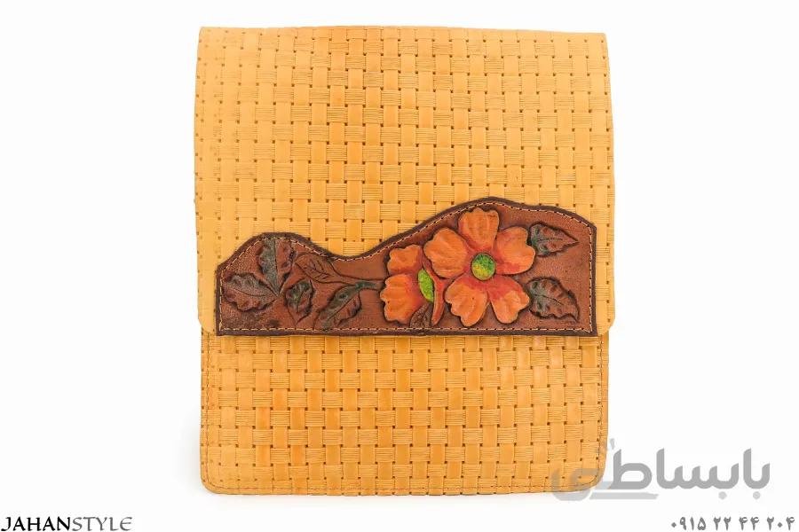 کیف دوشی چرم طبیعی قلم زنی طرح گل