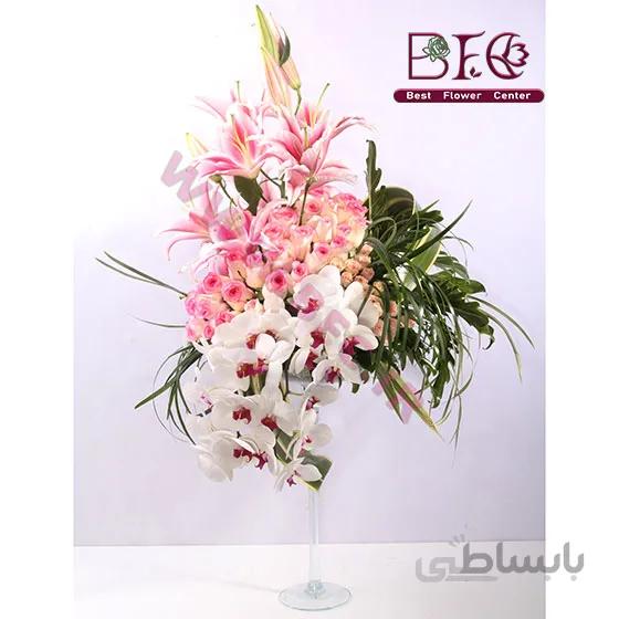 سبد گل پایه دار