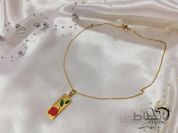 گردنبند استیل یلدایی طرح انار قرمز