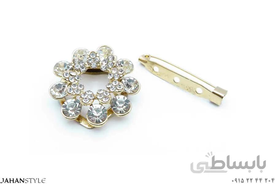 گل سینه دوکاره نگین دار طرح خورشید