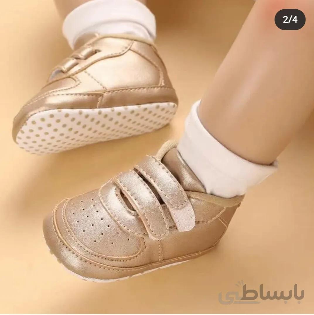 پاپوش نایک طلایی