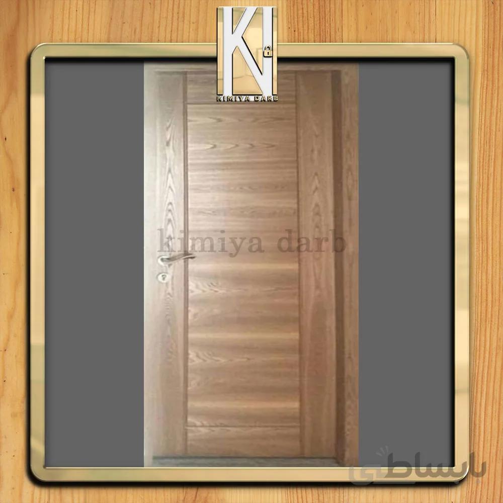 درب چوبی لوکس مدل راراست راپود طرح سی ان سی کد 309