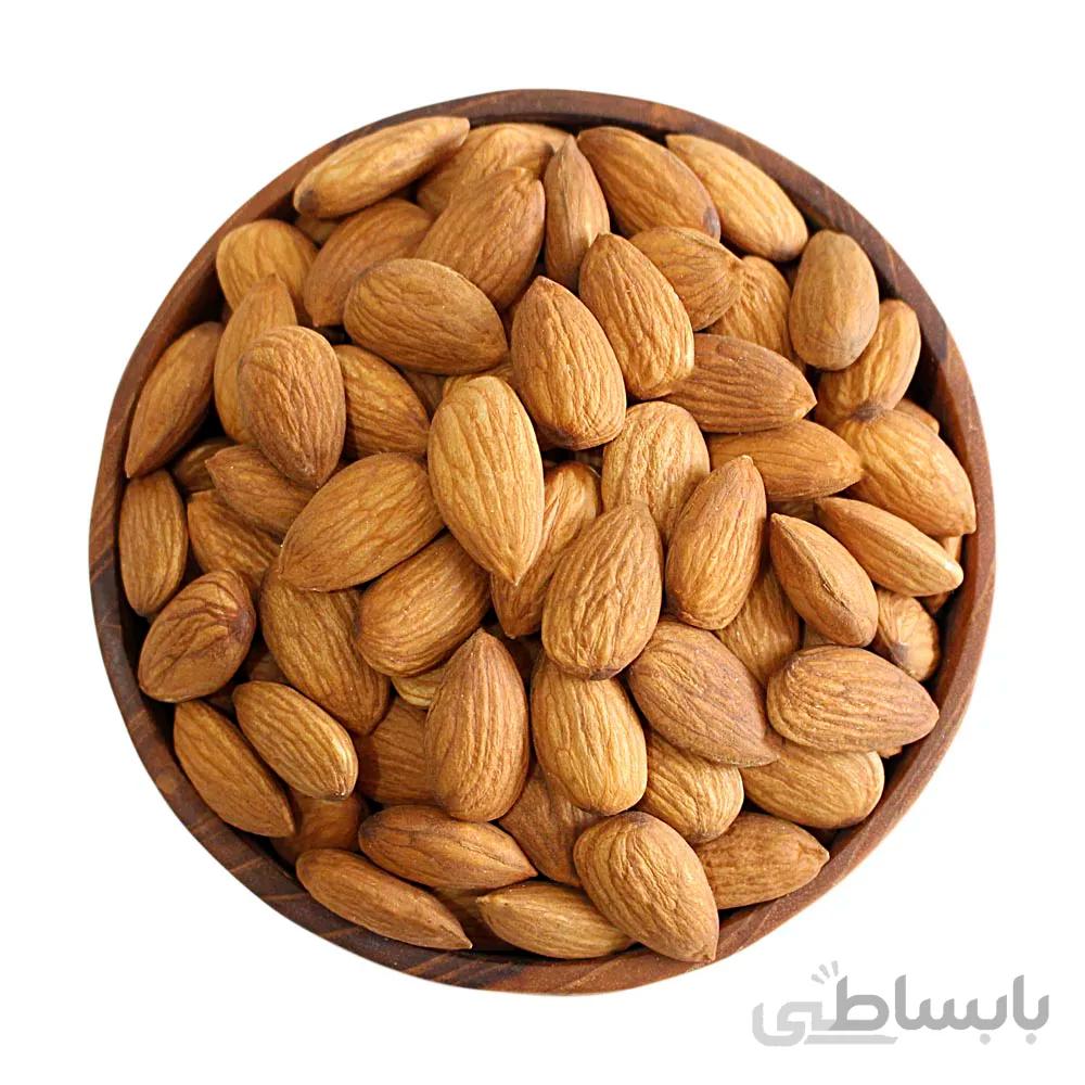 مغز بادام خام خارجی