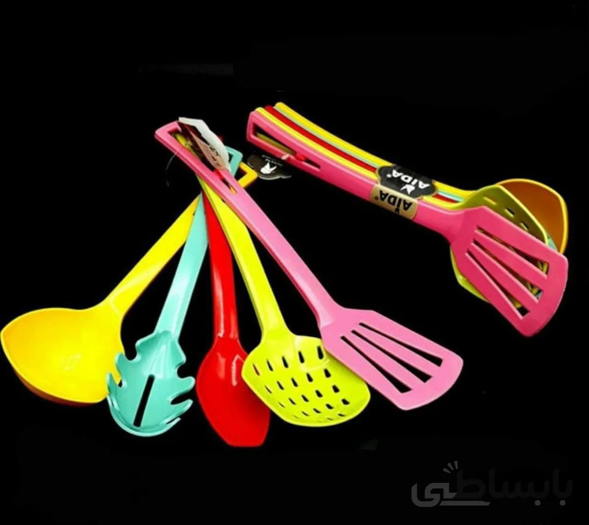 ست 5تیکه کفگیر وملاقه رنگی آیدا