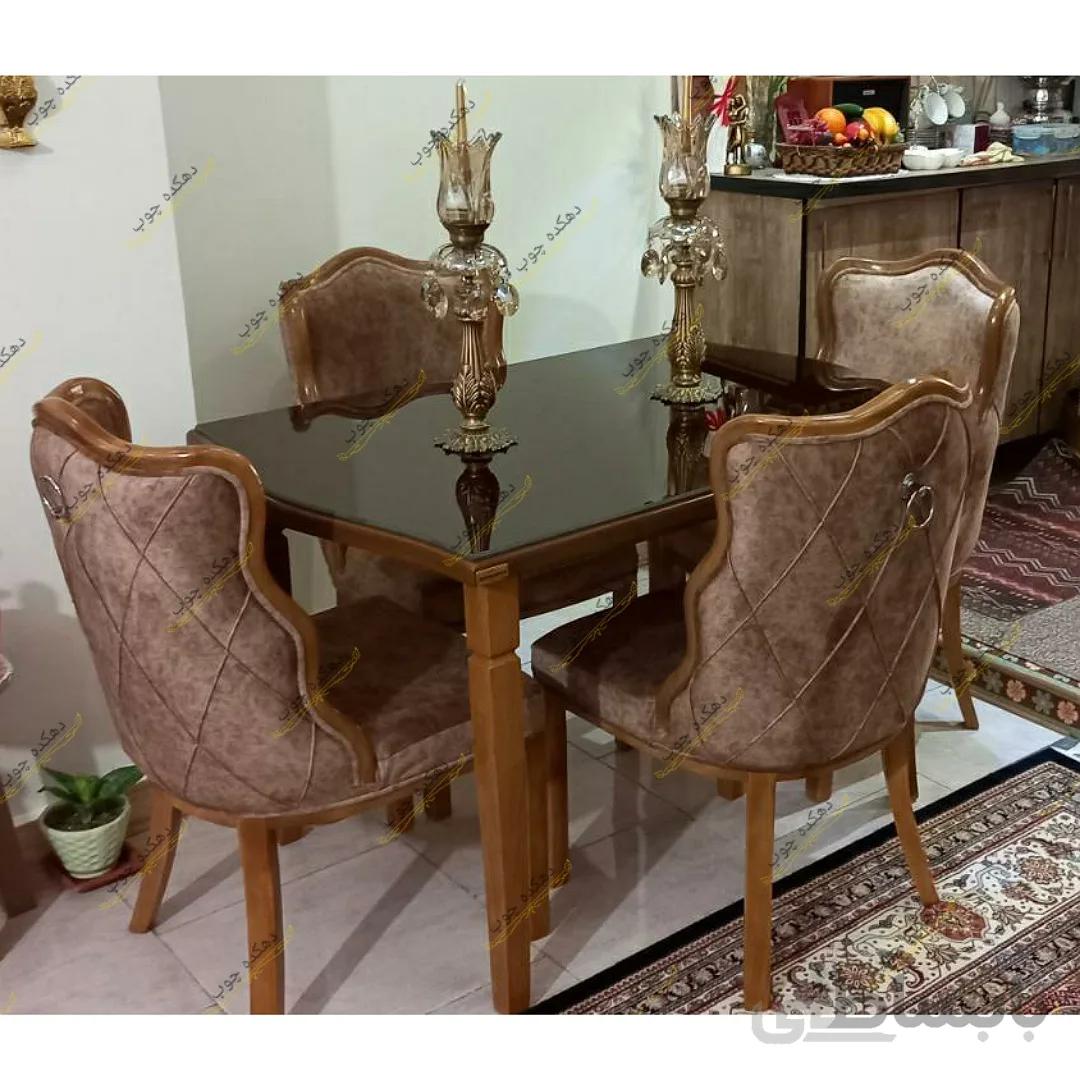 میز ناهار خوری عصایی با صندلی فلامینگو