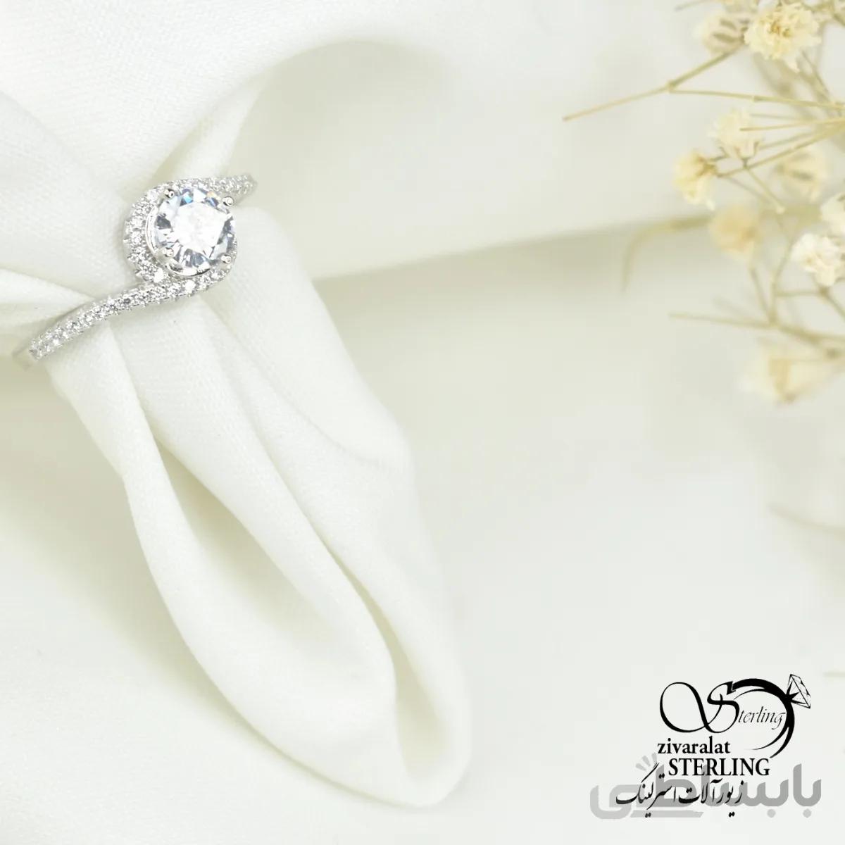 انگشتر نقره تک نگین زنانه کد: 5936