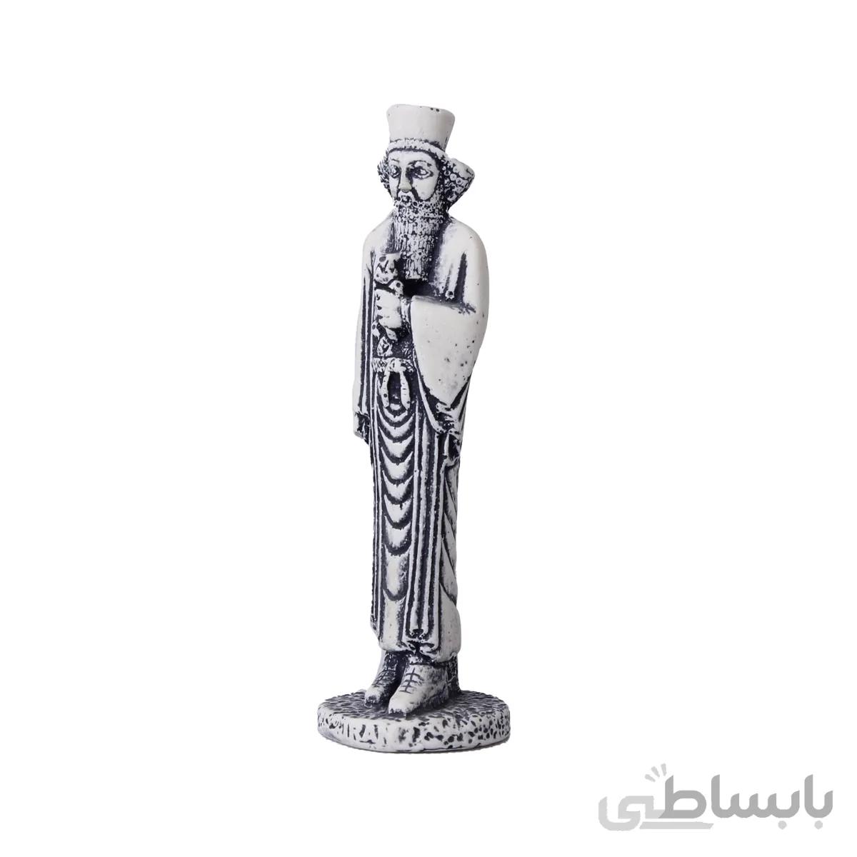 مجسمه سرباز هخامنشی