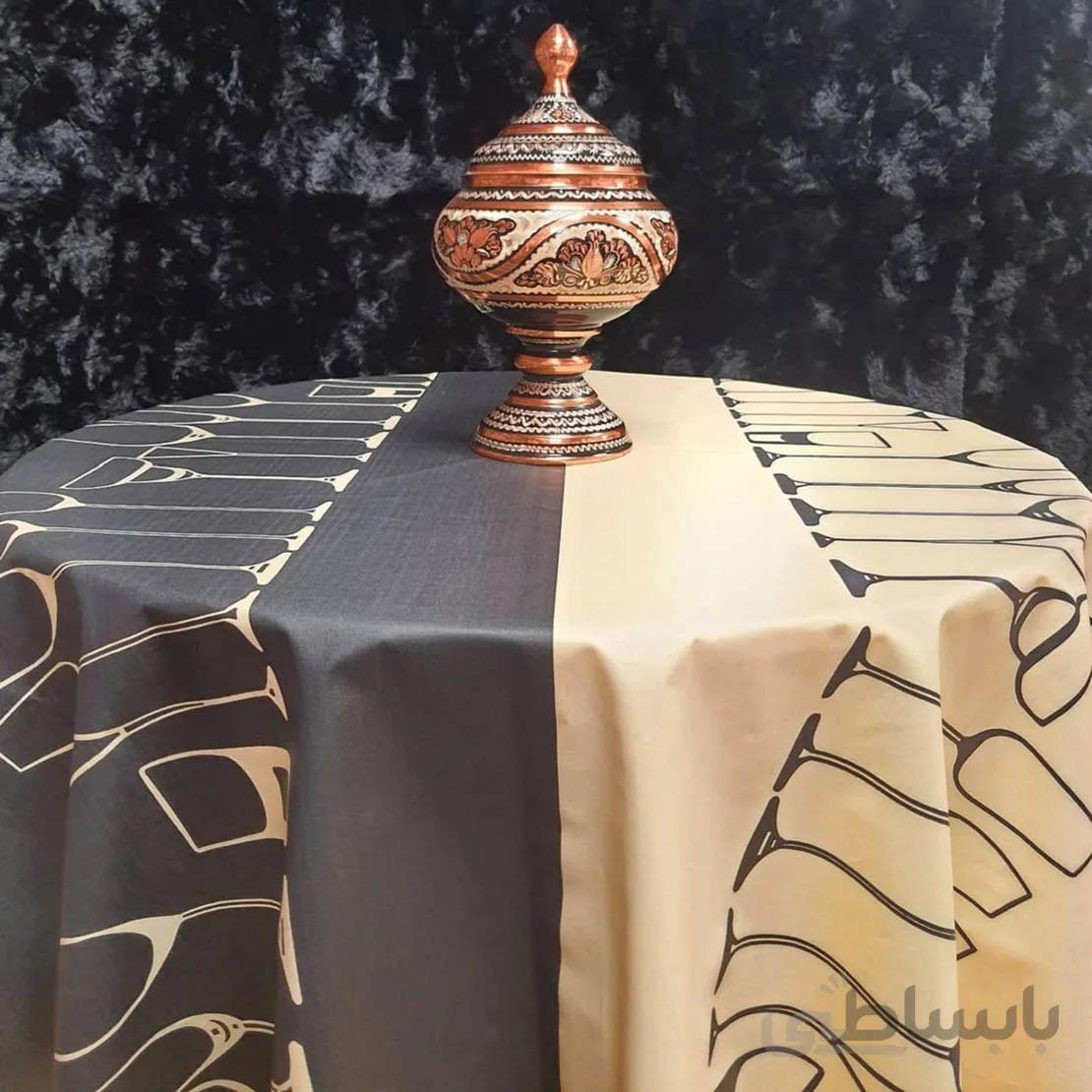 رومیزی سفره ای چاپی رزین تاژ 6 نفره مستطیل 140*180 طرح گلس درشت
