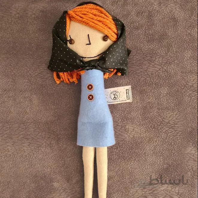 عروسک پارچه ای خانواده ی خسرو خان، منیژه خانم