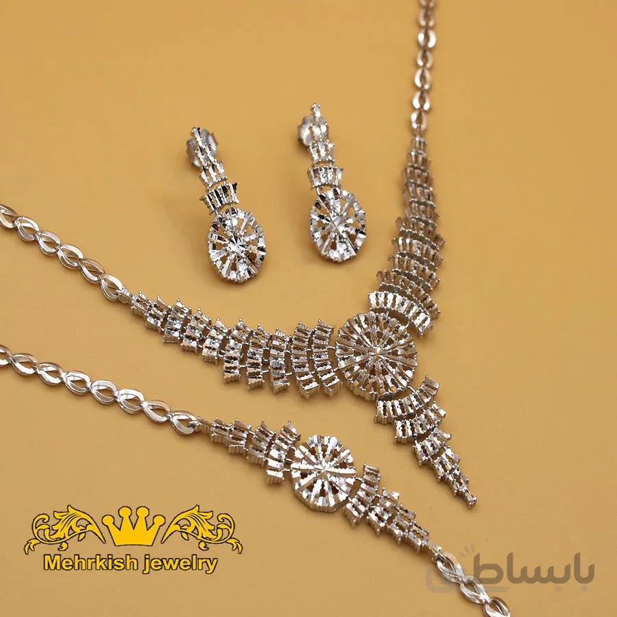 سرویس تینا