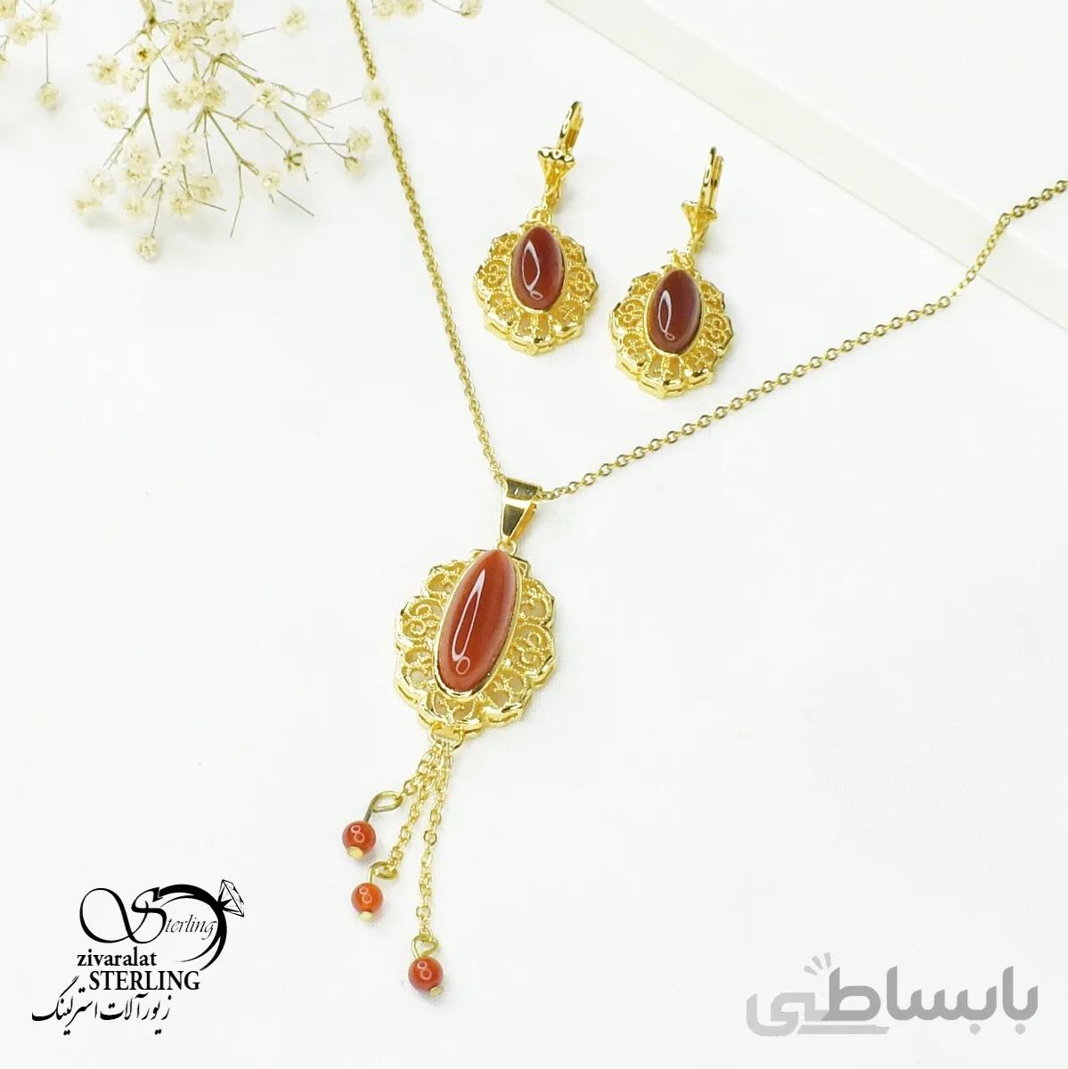 نیمست زنانه طرح طلا با سنگ عقیق