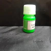 رنگ سبز کم رنگ مایع