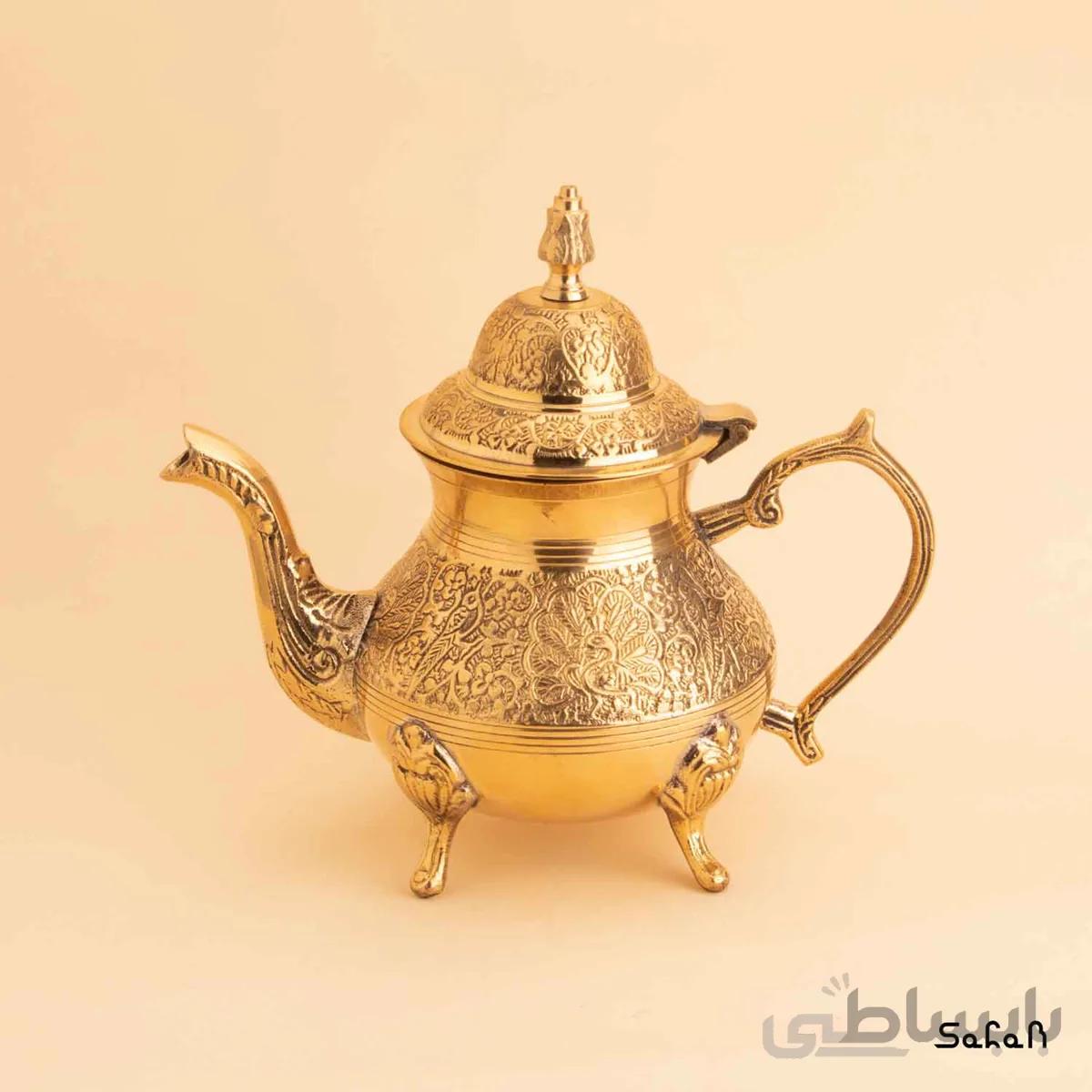 قوری پایه دار برنجی طلایی طرح طاووس سایز 2