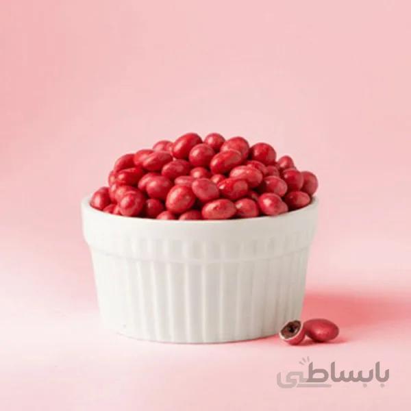 دراژه شکلات شیری با مغز زرشک لیو