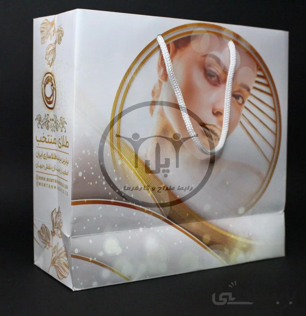 طراحی ساک خرید ( طراح: دنیا کاظمی)