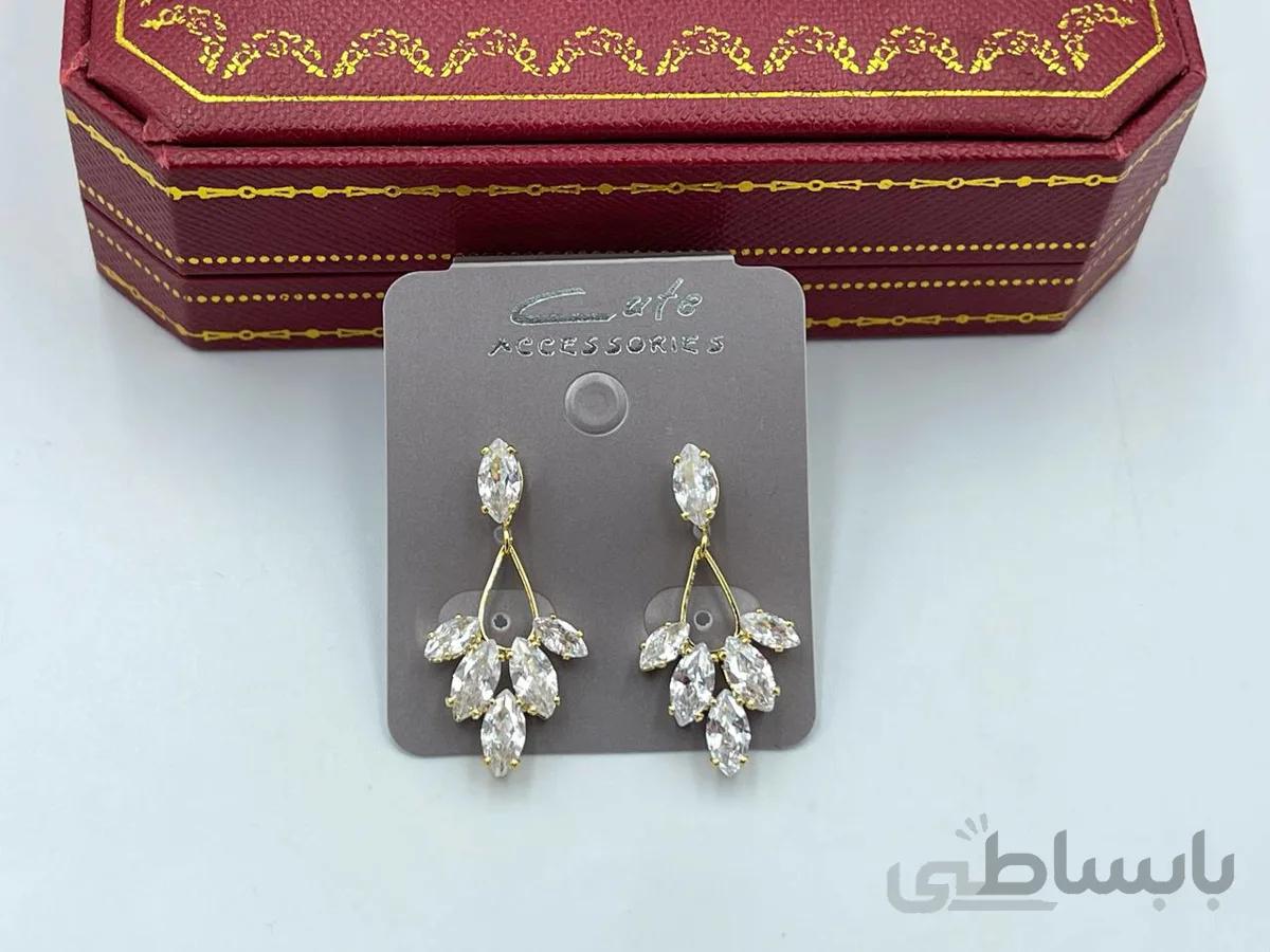 گوشواره آویزی طرح برگ و شاخه