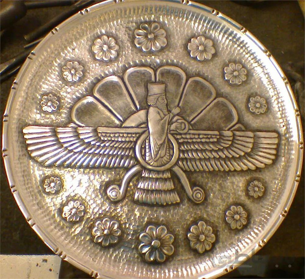 تابلو قلم زنی فروهر ا Panel embossing Forouhar