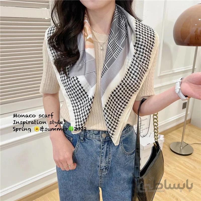 Mini scarf boss