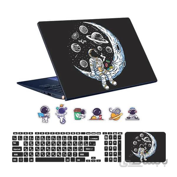 اسکین لپ تاپ طرح Astronaut کد ۰۸ به همراه استیکر کیبورد