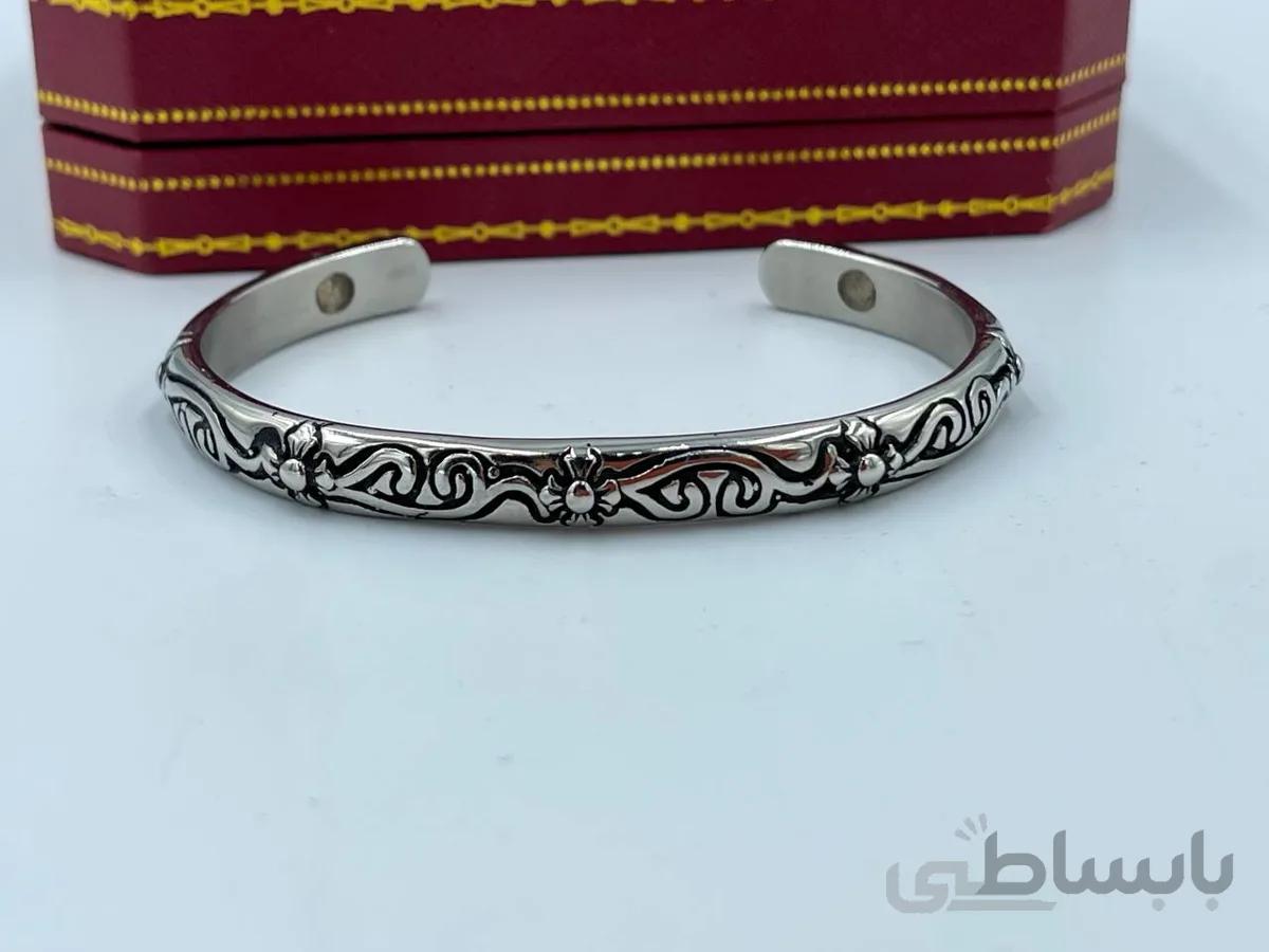 دستبند مردانه با نقش و نگار خاص
