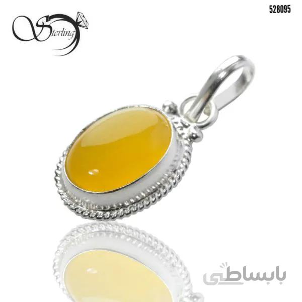 پلاک نقره زنانه با نگین عقیق زرد آبکاری طلا