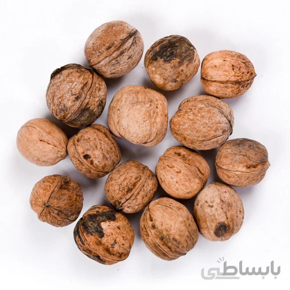 گردو با پوست کاغذی کیفیت معمولی
