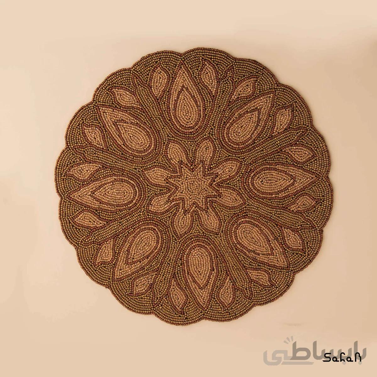 رومیزی منجوق دوزی مدل شانزده پر قهوه ای