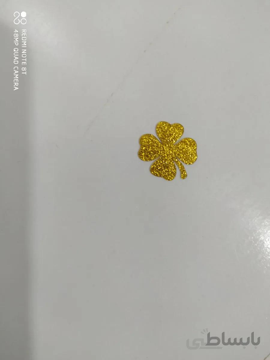 ورق طلا طرح دار مدل برگ شبدر