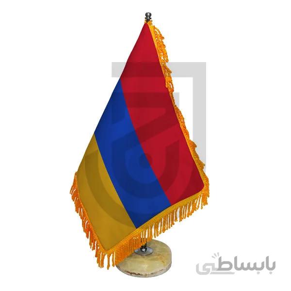 پرچم ارمنستان دور ریشه