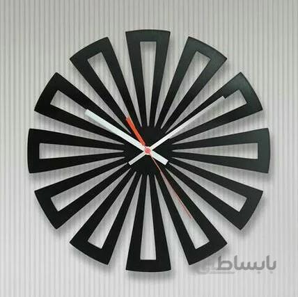 ساعت دیواری کلاسیک چوبی