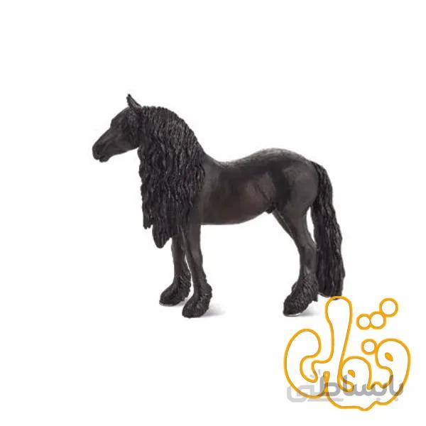 اسب فریزین گلدین Friesian Gelding 387240