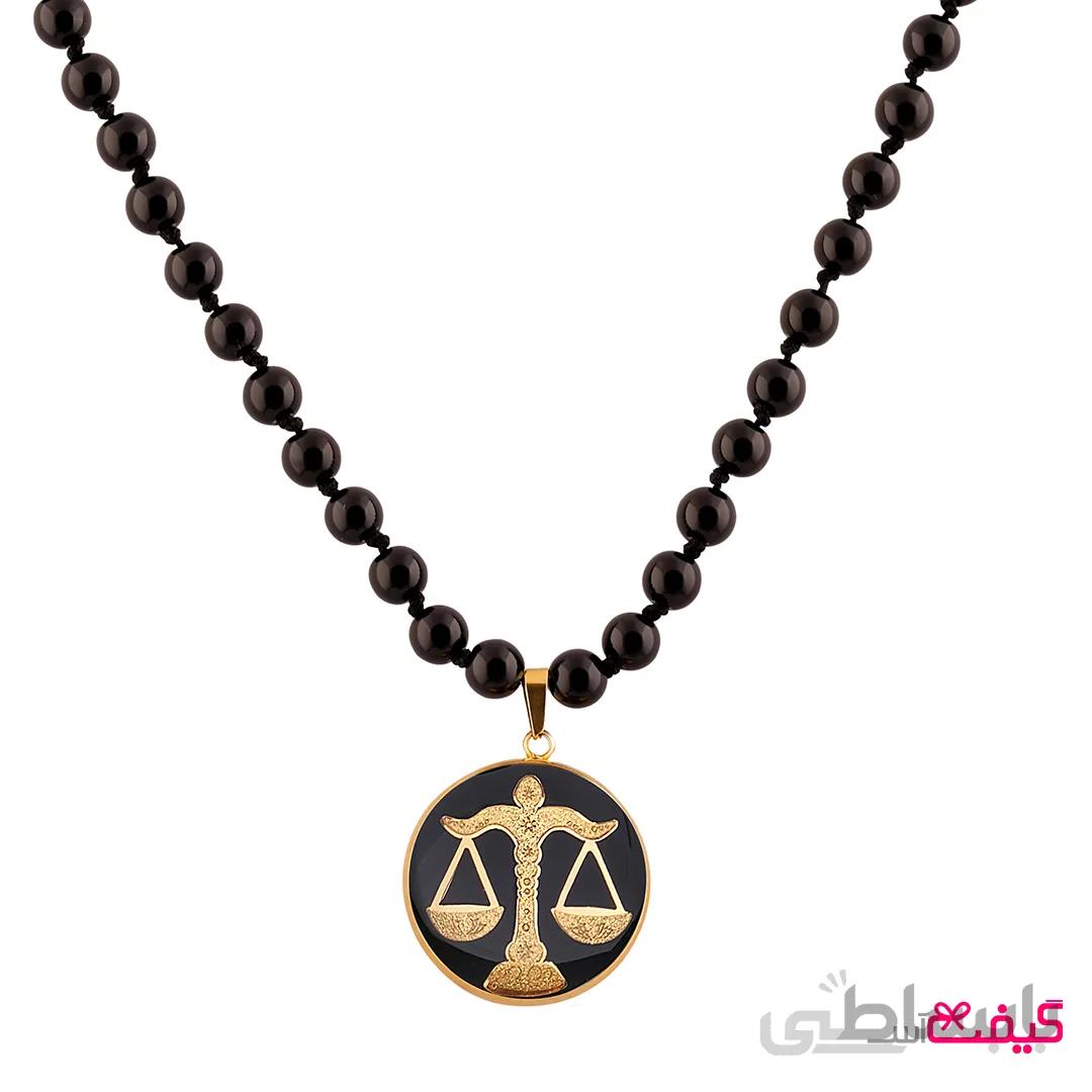 گردنبند سنگ اونیکس و ورق طلا ماه مهر