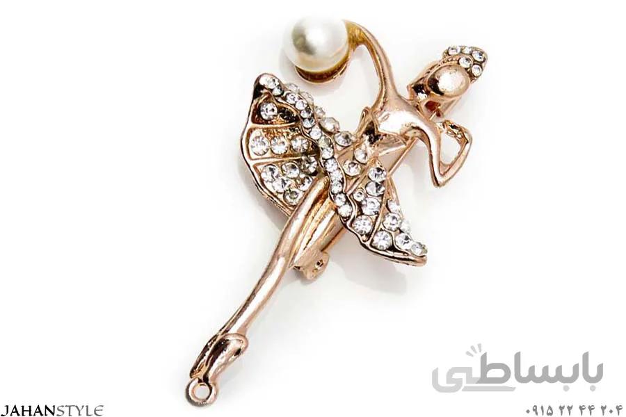 گل سینه نگین دار طرح پرنسس