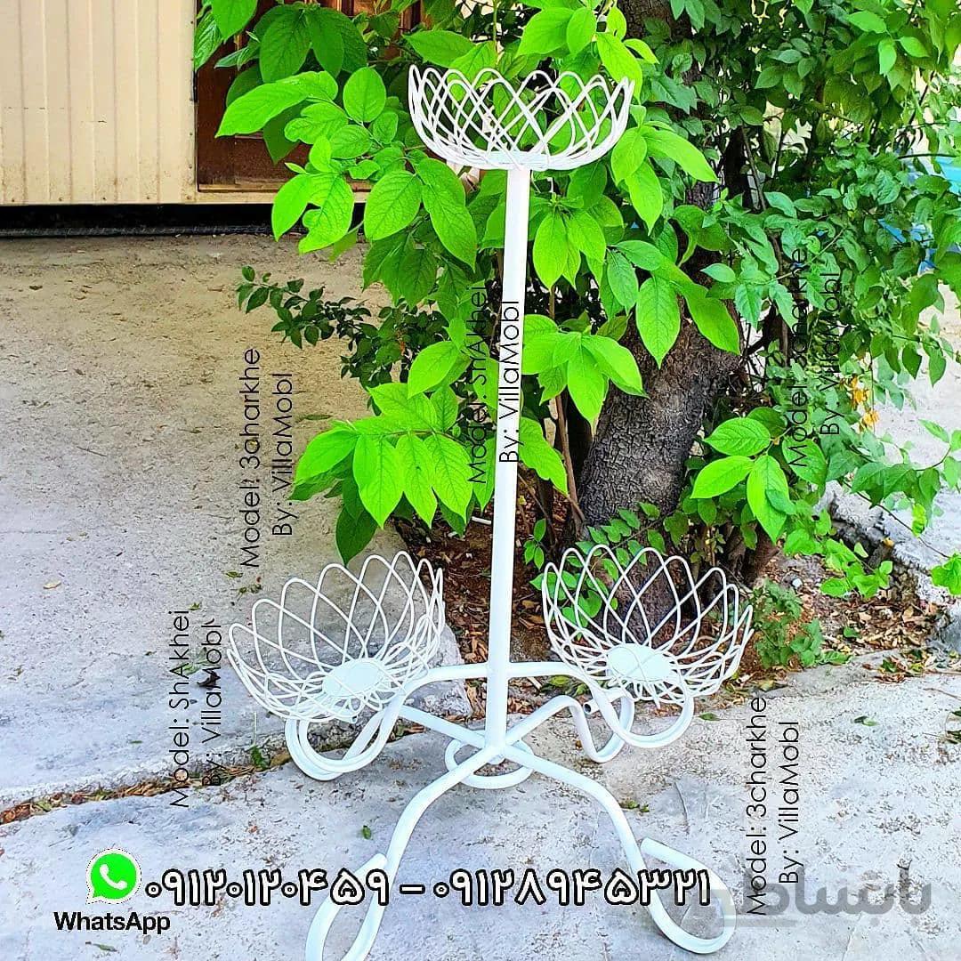 استند فلزی گلدان 3شاخه‌ای فرفورژه