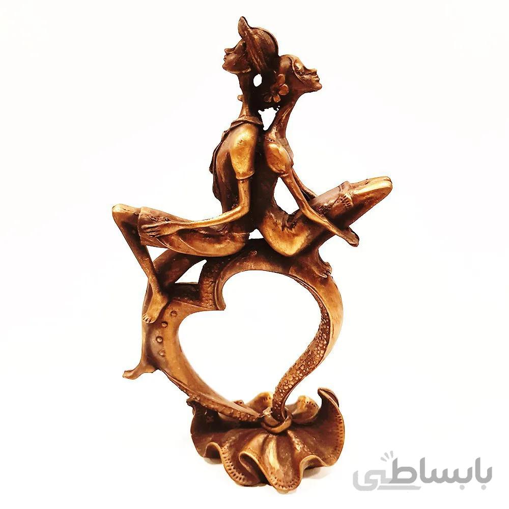 مجسمه قلب سوار رومی