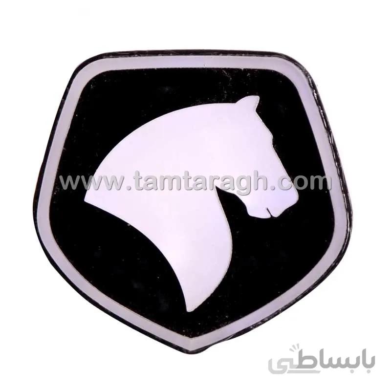 لوگو لایت (آرم نورانی) جلو پنجره سمند
