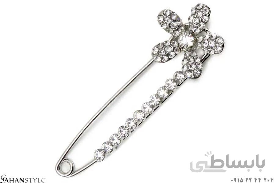 سنجاق سینه نگین دار طرح گل