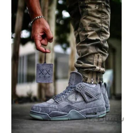کتونی اورجینال نایک ایرجردن 4 توسی طرحدار Nike Air Jordan 4 X KAWS Retro
