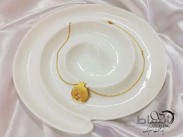 گردنبند استیل یلدایی طرح انار و قلب