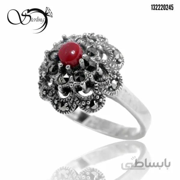 انگشتر نقره زنانه با نگین عقیق کد:۲۶۱۷