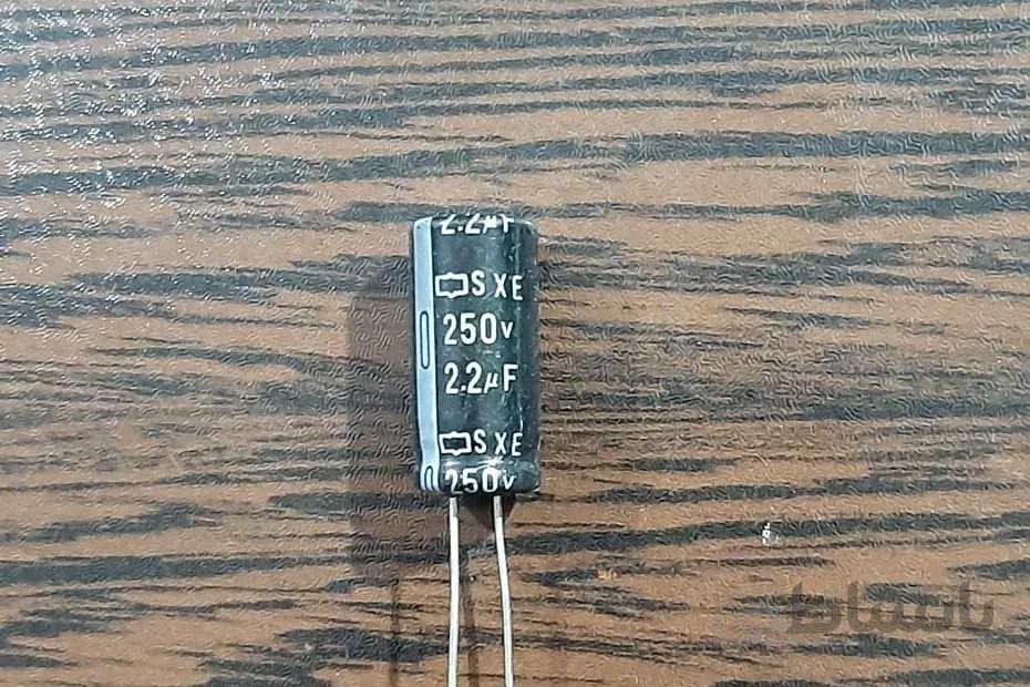 NIPPON 250V 2.2uF – خازن الکترولیت، ۲۵۰ ولت، ۲.۲ میکروفاراد