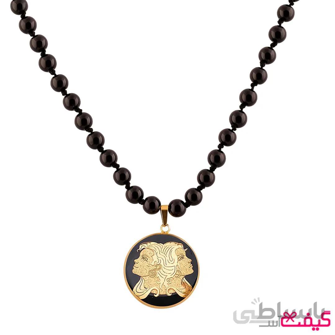 گردنبند سنگ اونیکس و ورق طلا ماه خرداد